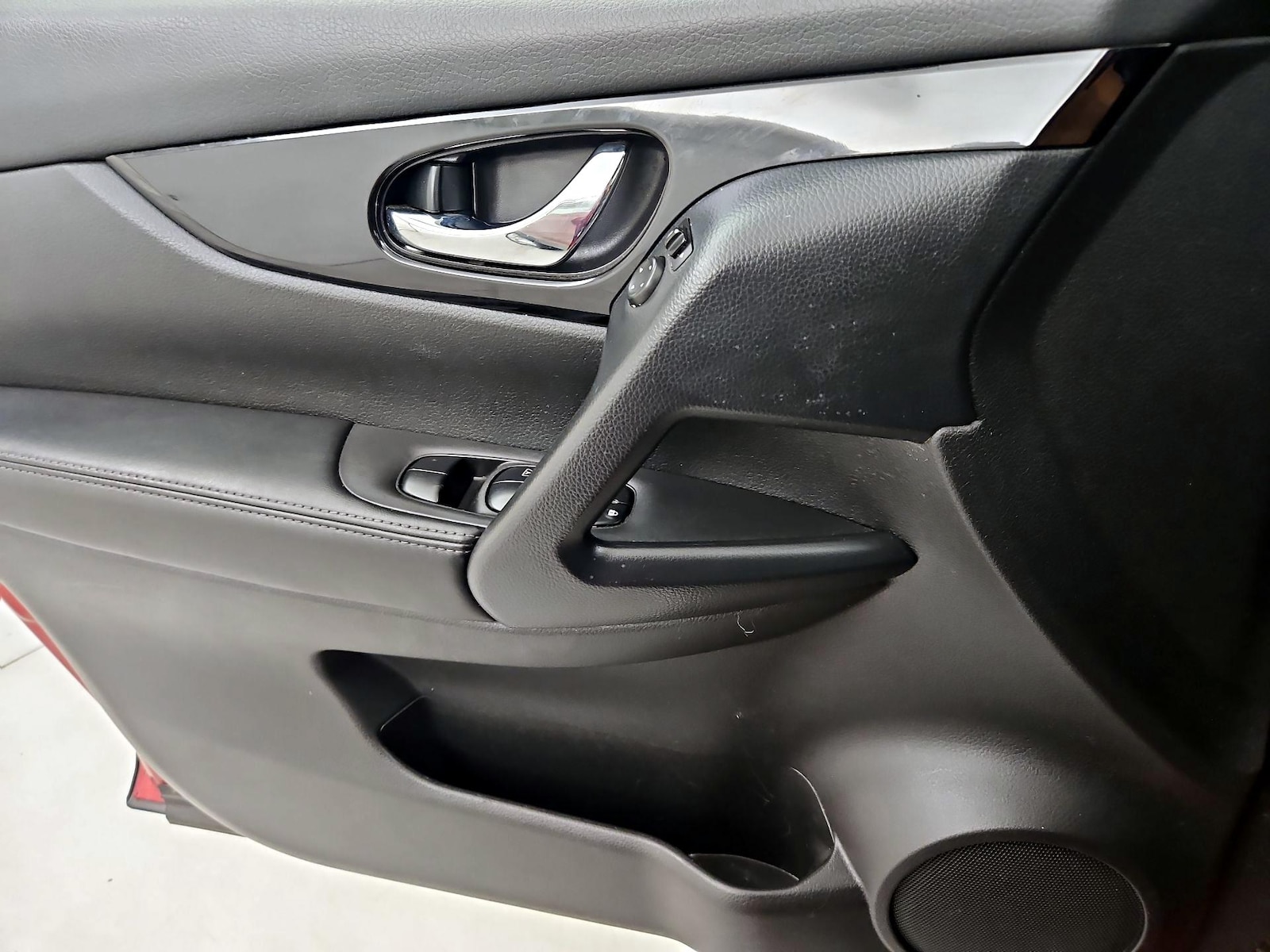 2020 Nissan Rogue Sport SV - Photo 13