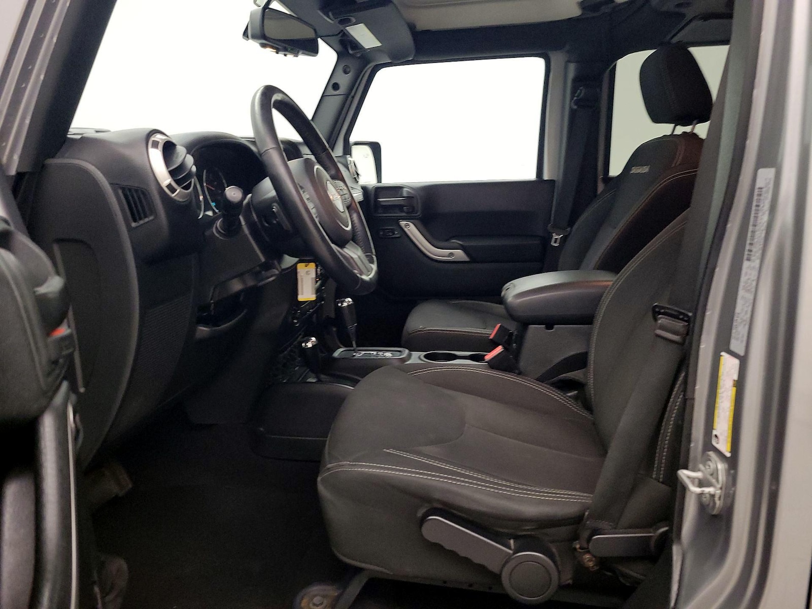 2018 Jeep Wrangler JK Unlimited Sahara - Photo 12