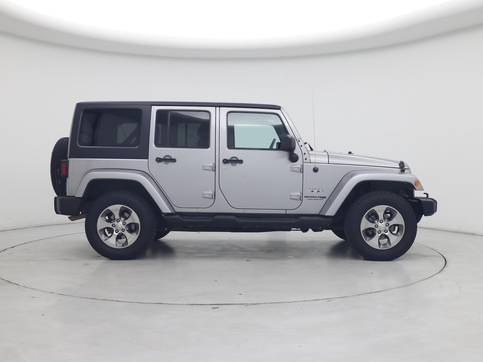 2018 Jeep Wrangler JK Unlimited Sahara - Photo 8