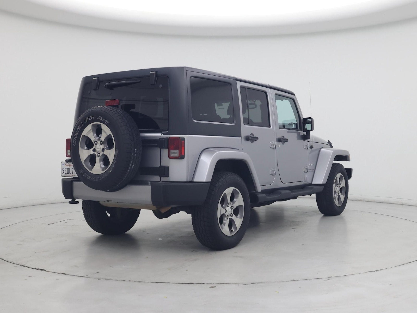 2018 Jeep Wrangler JK Unlimited Sahara - Photo 9
