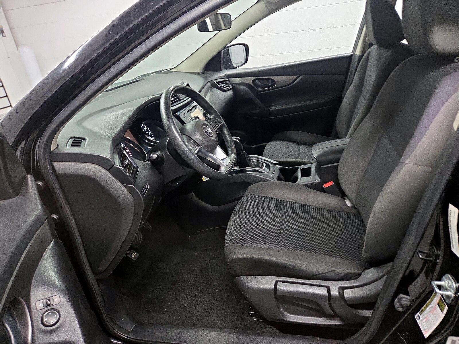Power Seat(s) & Side Airbags