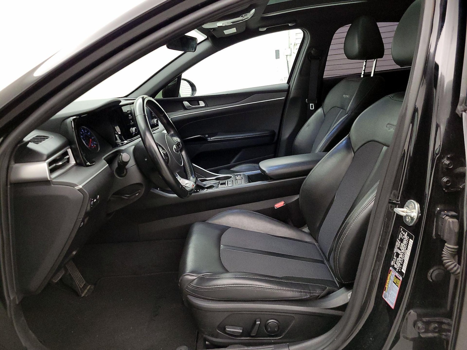 Power Seat(s) & Side Airbags