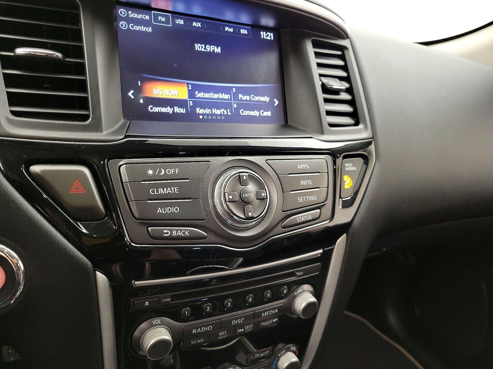 2019 Nissan Pathfinder S - Photo 16