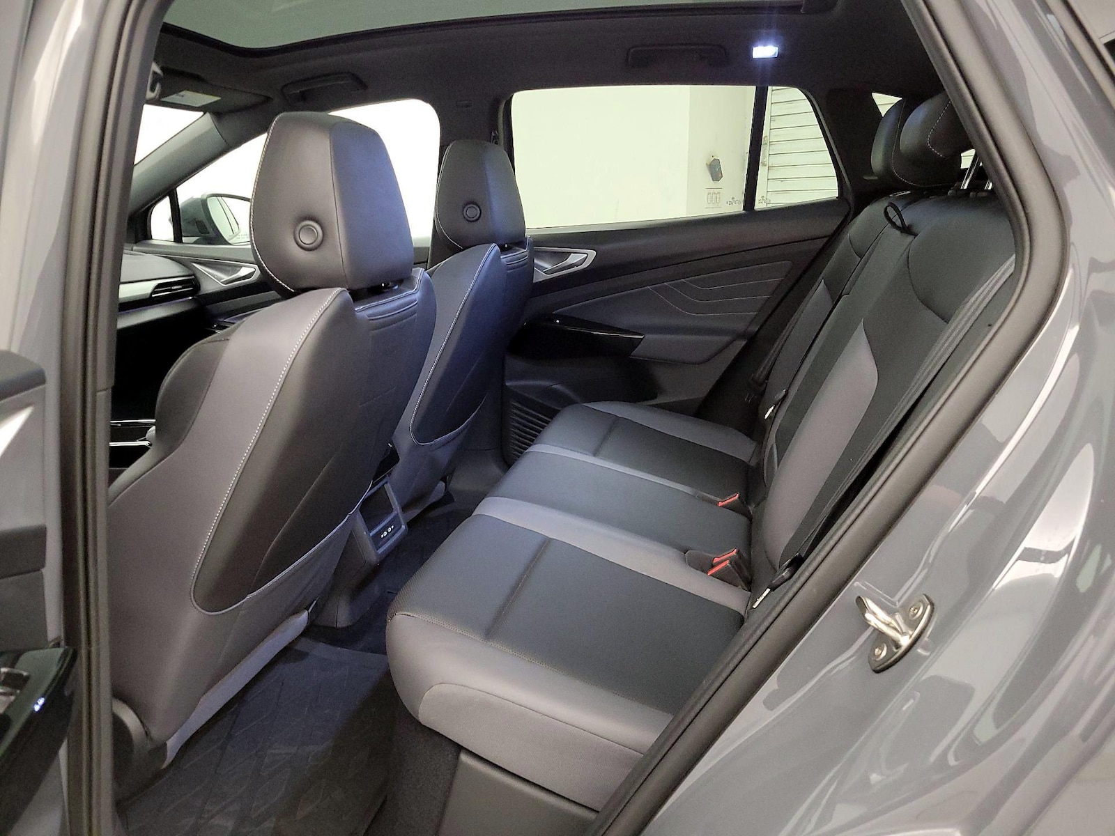 2023 Volkswagen ID.4 S - Photo 21