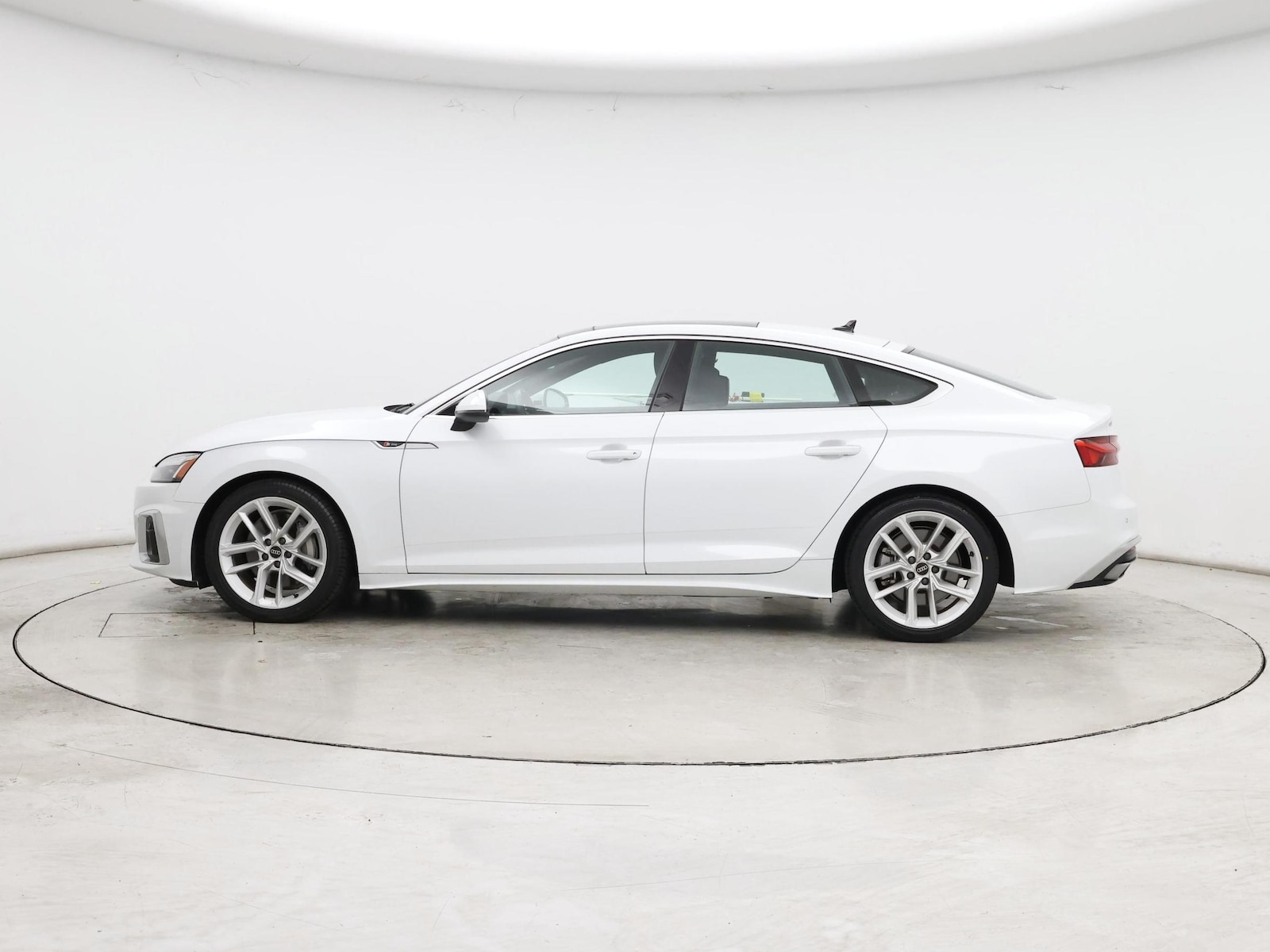 2023 Audi A5 Sportback Premium - Photo 4