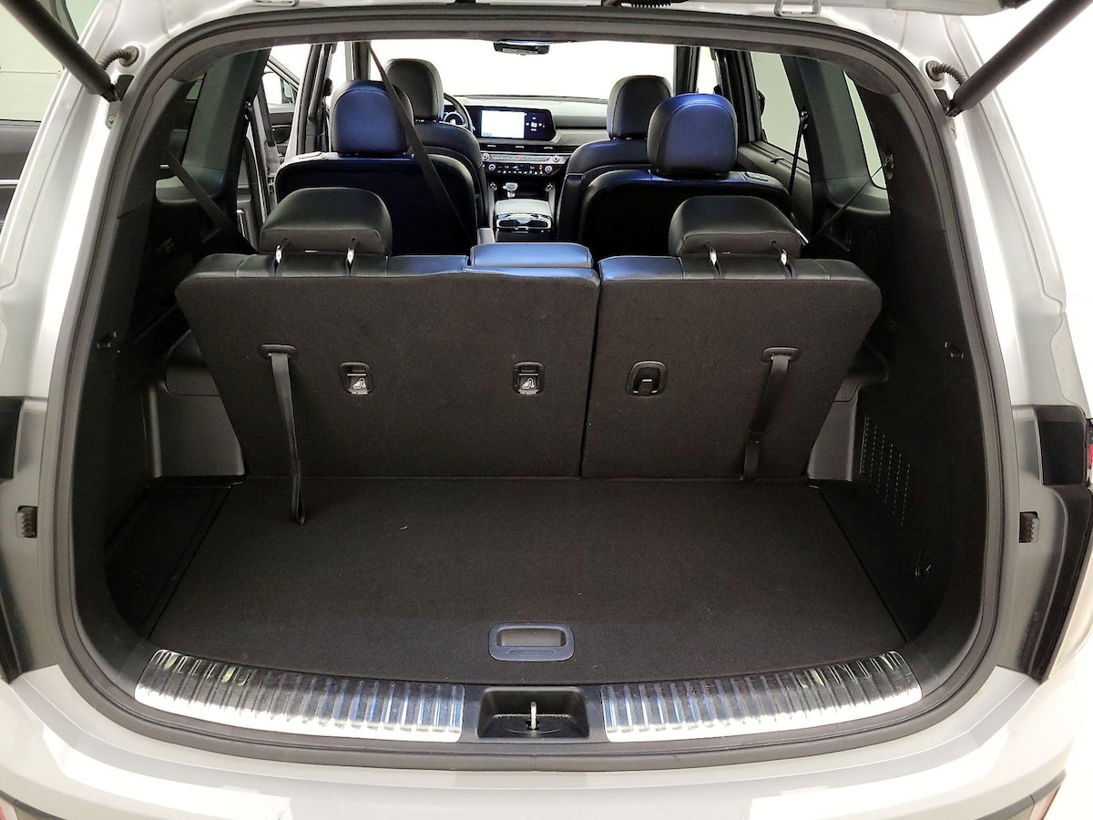 Trunk/Cargo (Seats Up)