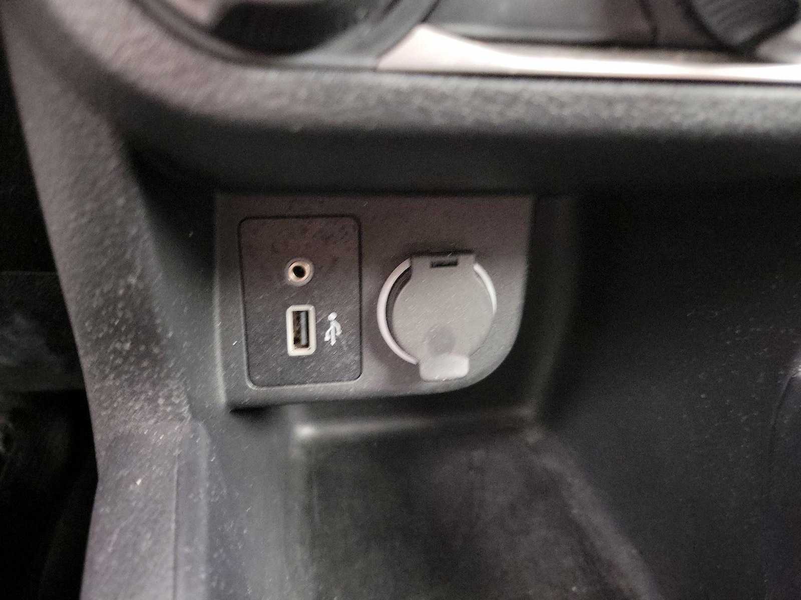2024 Nissan Kicks S - Photo 19
