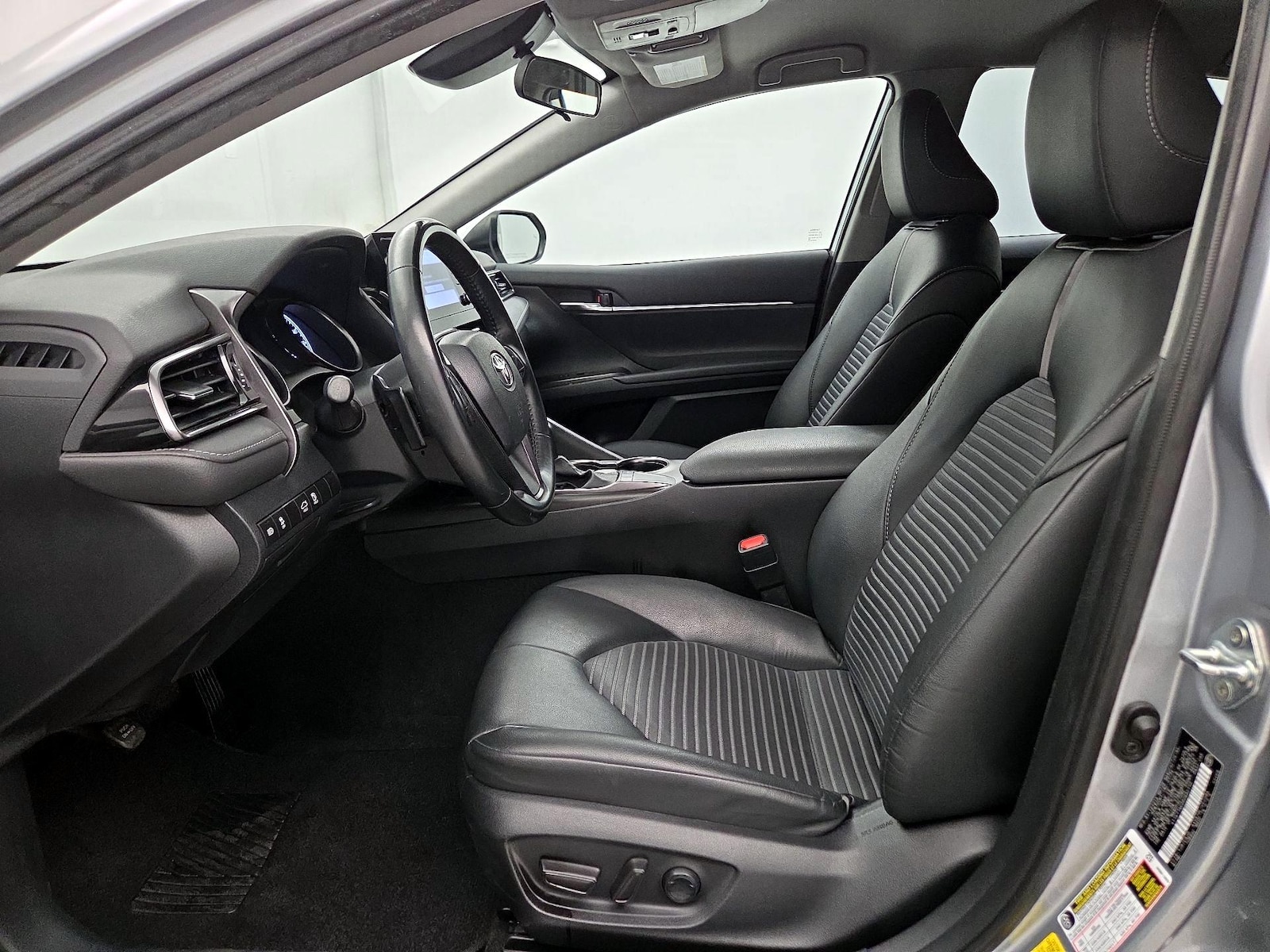 Power Seat(s) & Side Airbags