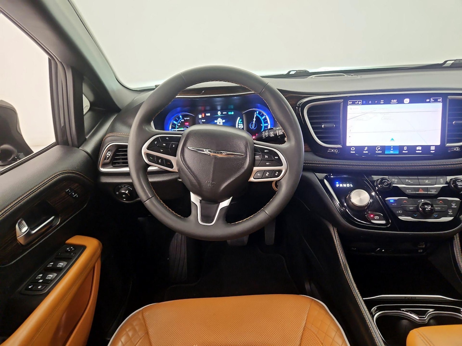 2022 Chrysler Pacifica Hybrid Pinnacle Hybrid - Photo 11