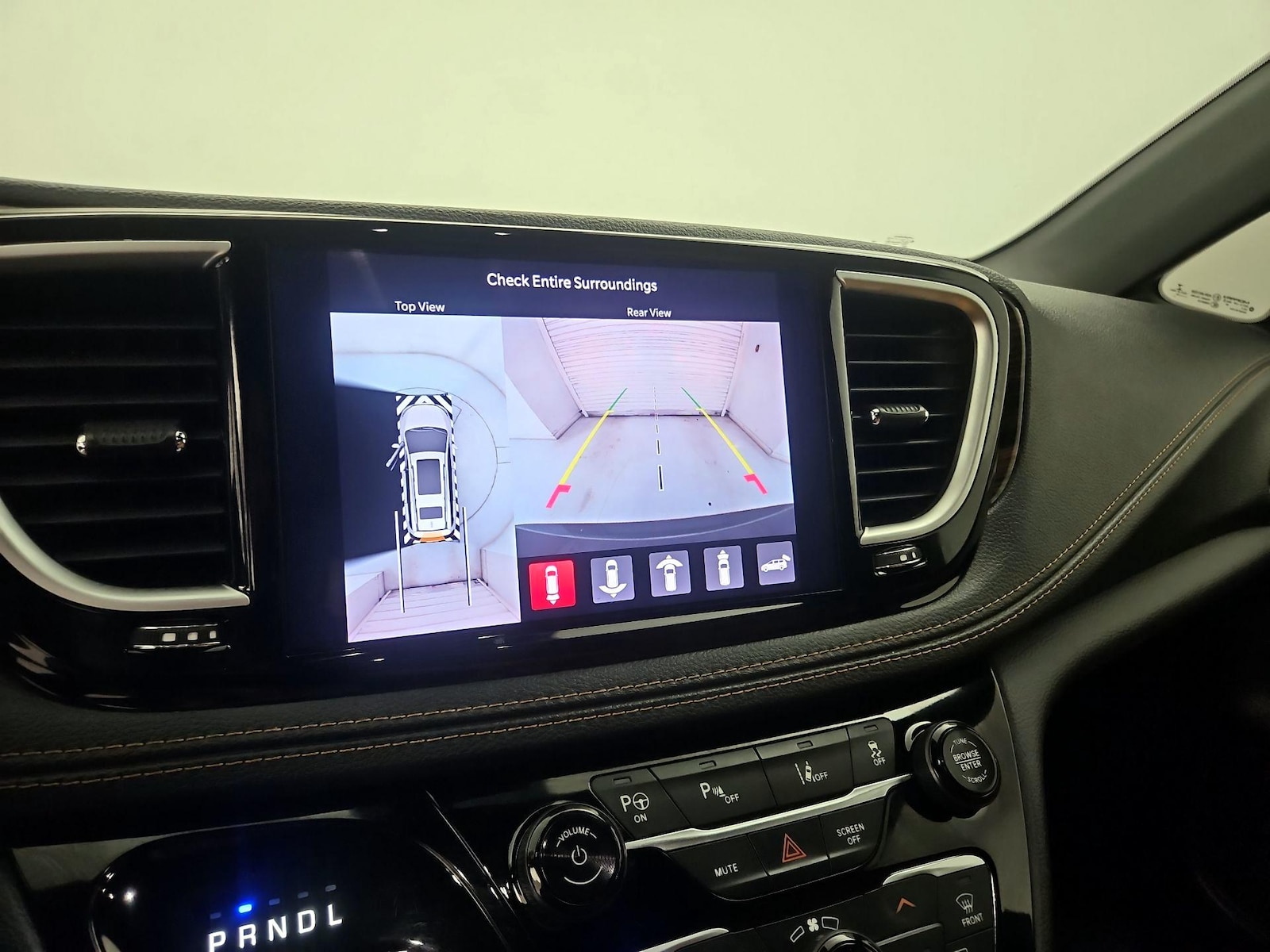 2022 Chrysler Pacifica Hybrid Pinnacle Hybrid - Photo 16