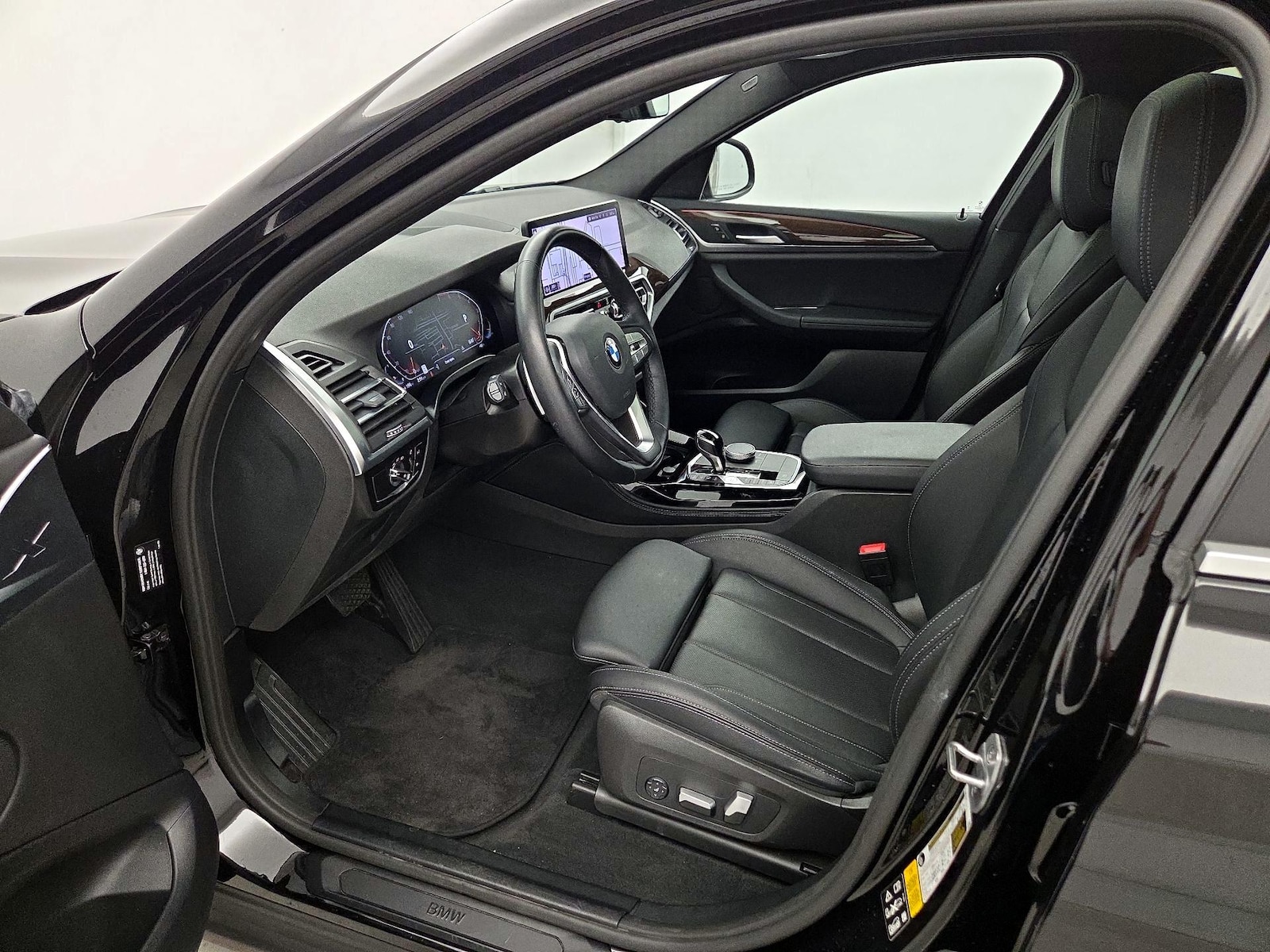 Power Seat(s) & Side Airbags