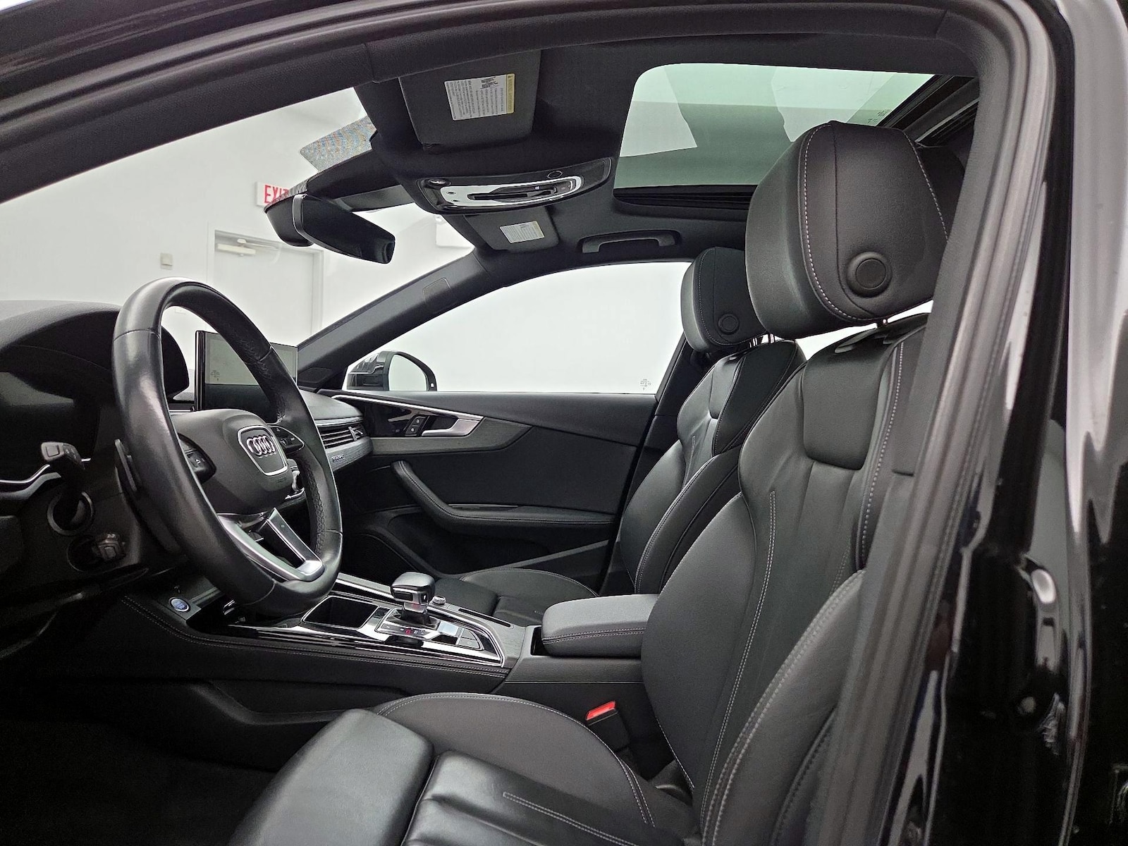 Sunroof(s) & Overhead Airbags