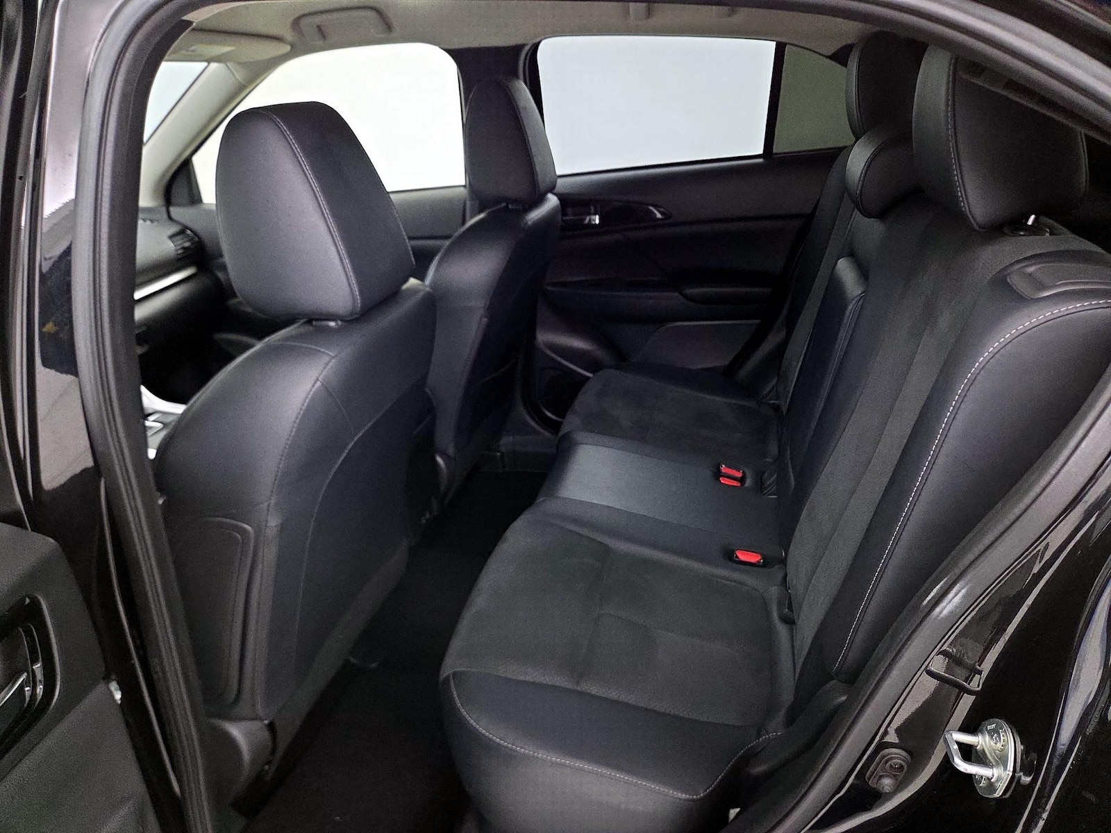 2024 Mitsubishi Eclipse Cross SE - Photo 21