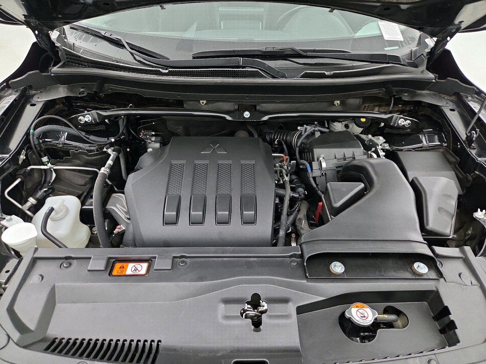 2024 Mitsubishi Eclipse Cross SE - Photo 23