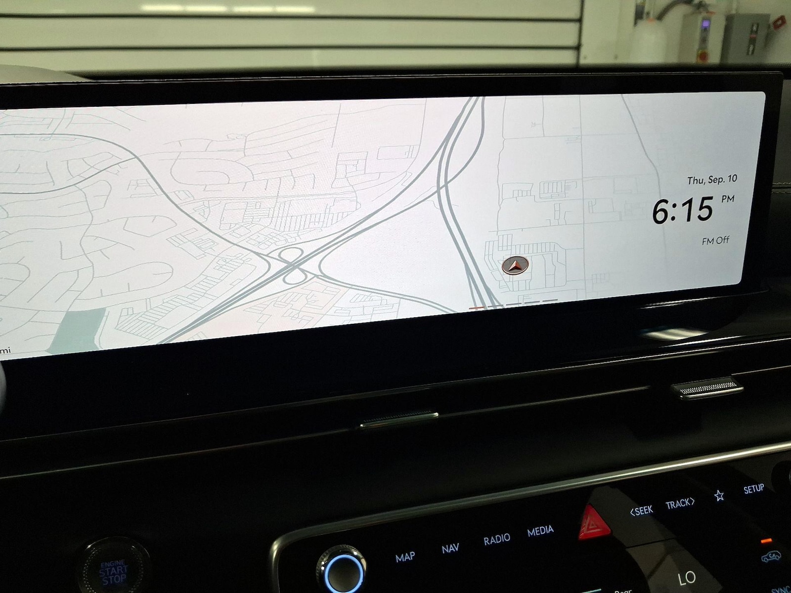 2025 GENESIS GV80 Standard - Photo 14