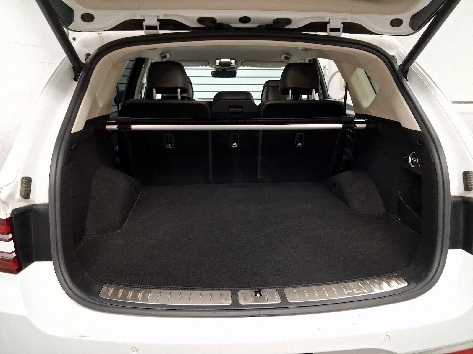 2025 GENESIS GV80 Standard - Photo 17