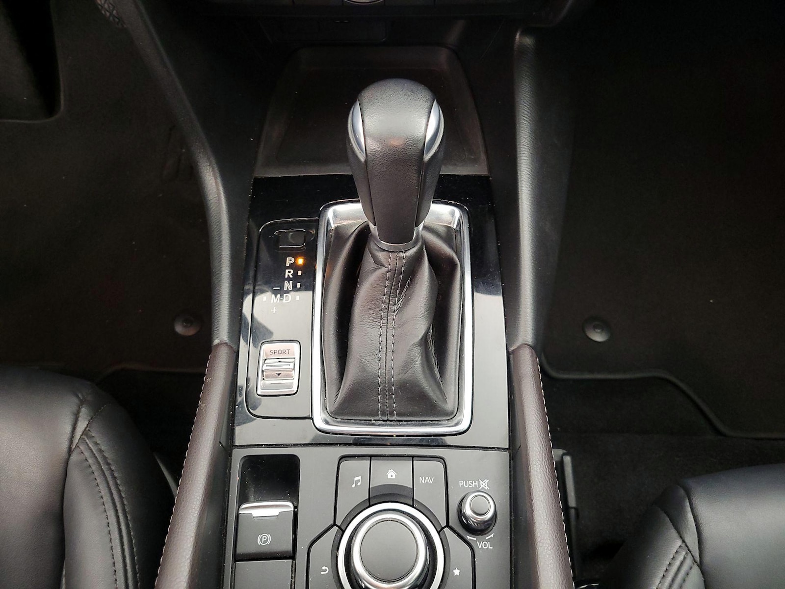 2017 Mazda Mazda3 Touring - Photo 18
