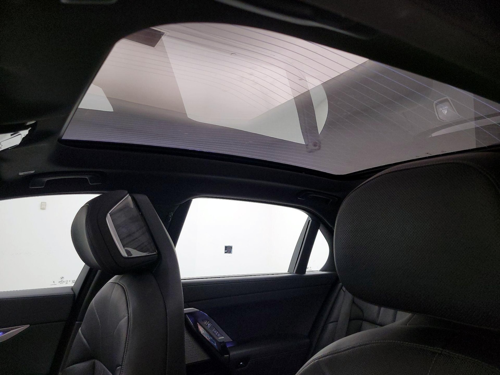 2025 BMW 7 Series 740i - Photo 19