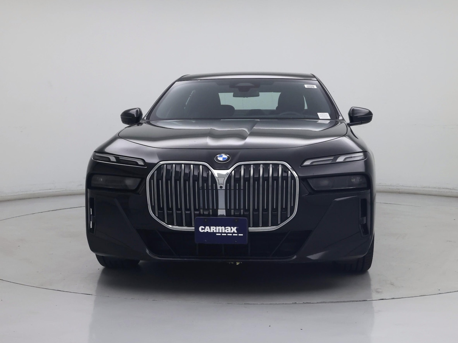 2025 BMW 7 Series 740i - Photo 6