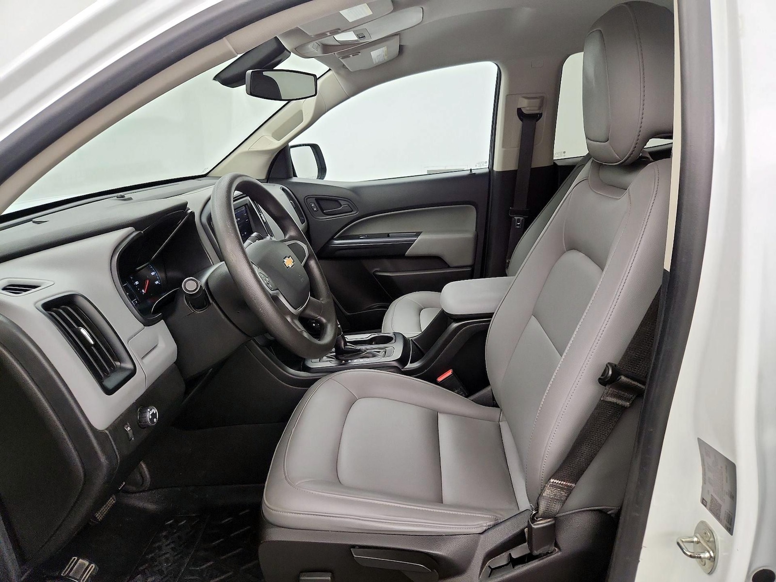Power Seat(s) & Side Airbags