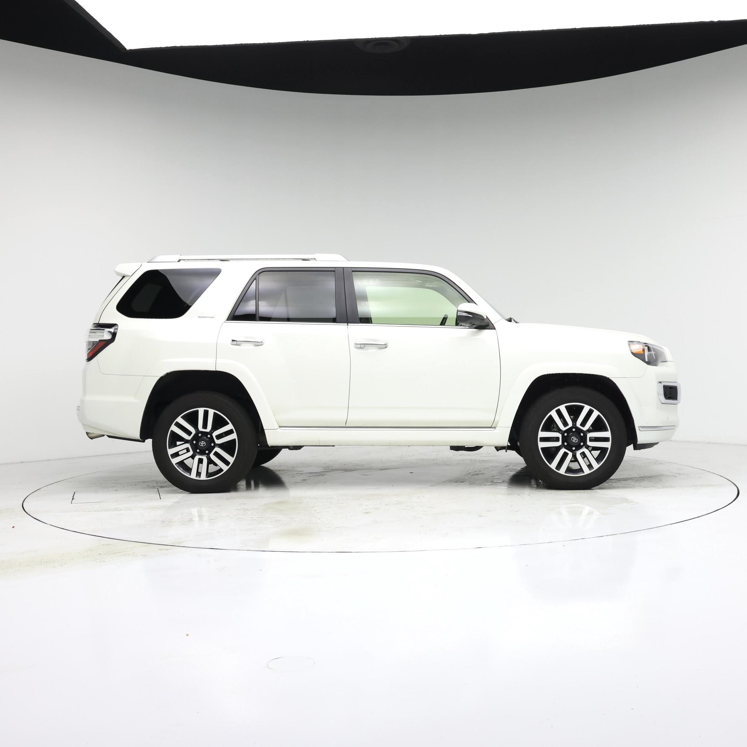 Thumbnail: 2023 Toyota 4Runner - 7