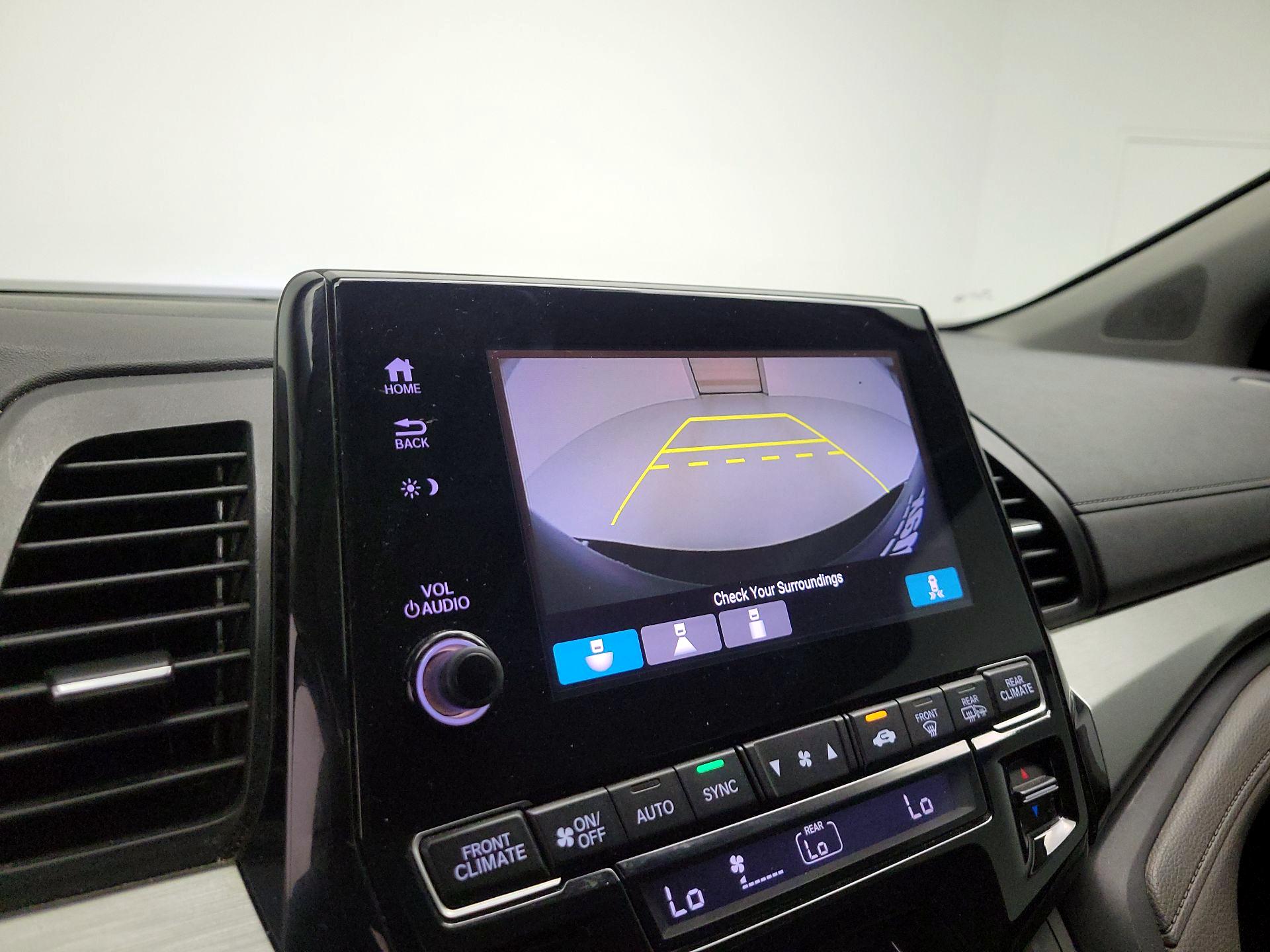 Thumbnail: 2019 Honda Odyssey - 14