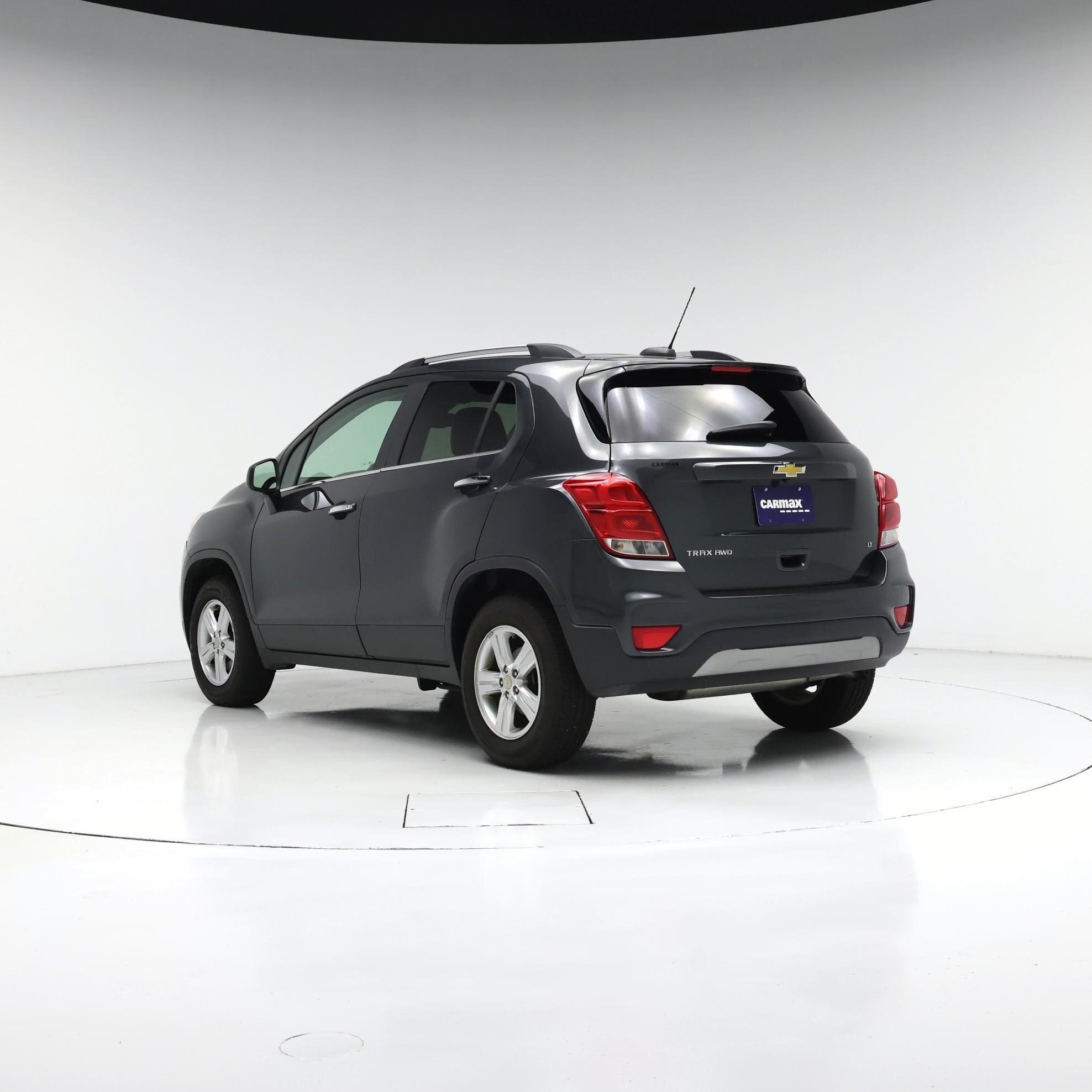 Thumbnail: 2017 Chevrolet Trax - 2