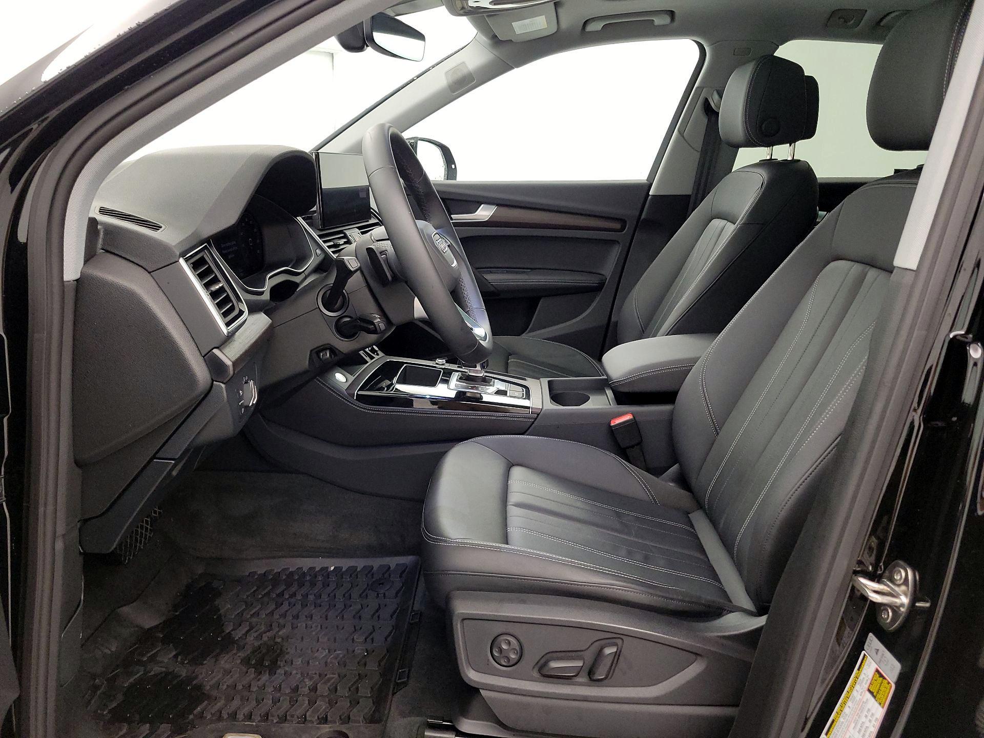 Thumbnail: 2024 Audi Q5 - 11