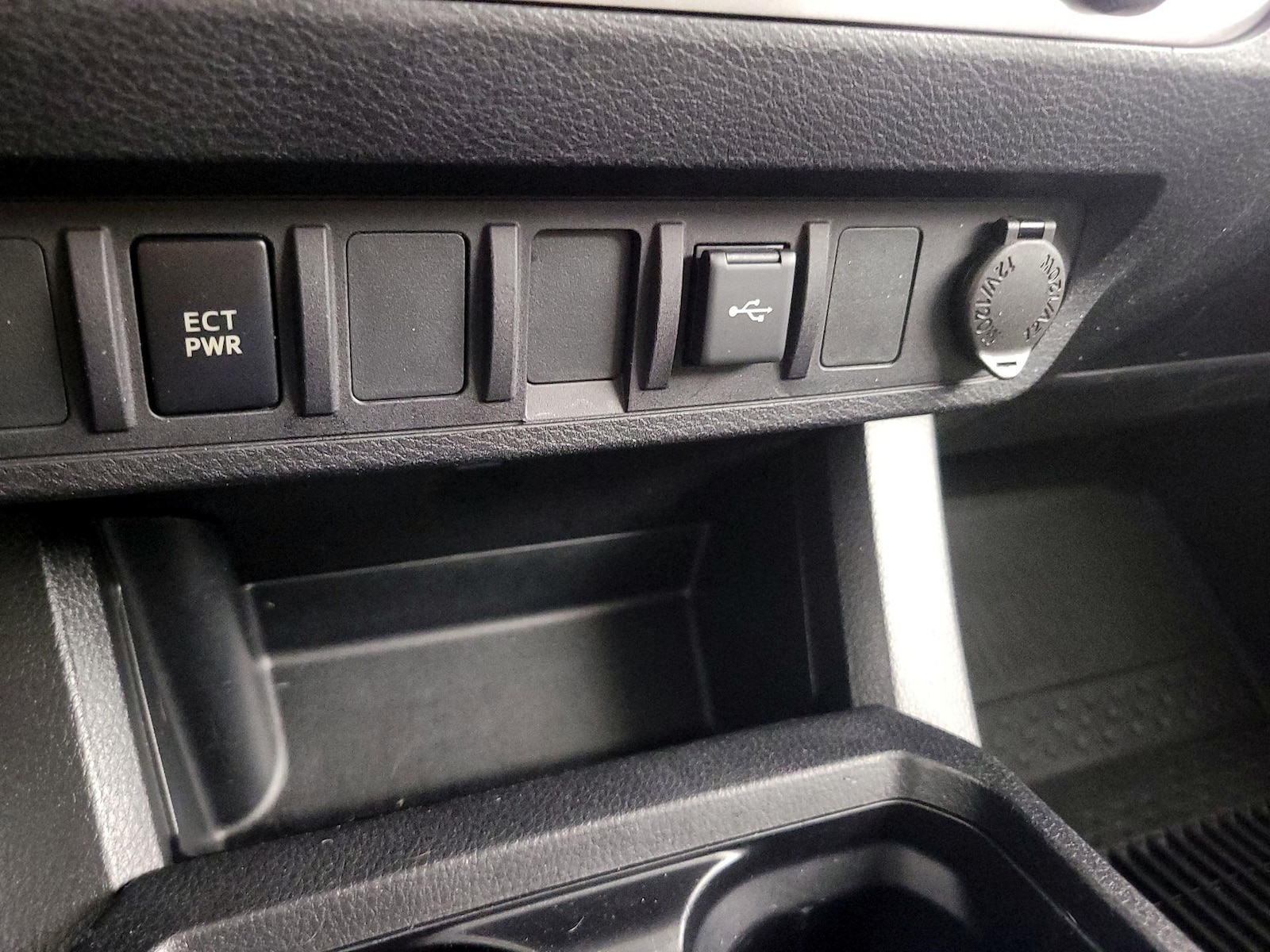 2020 Toyota Tacoma SR - Photo 19