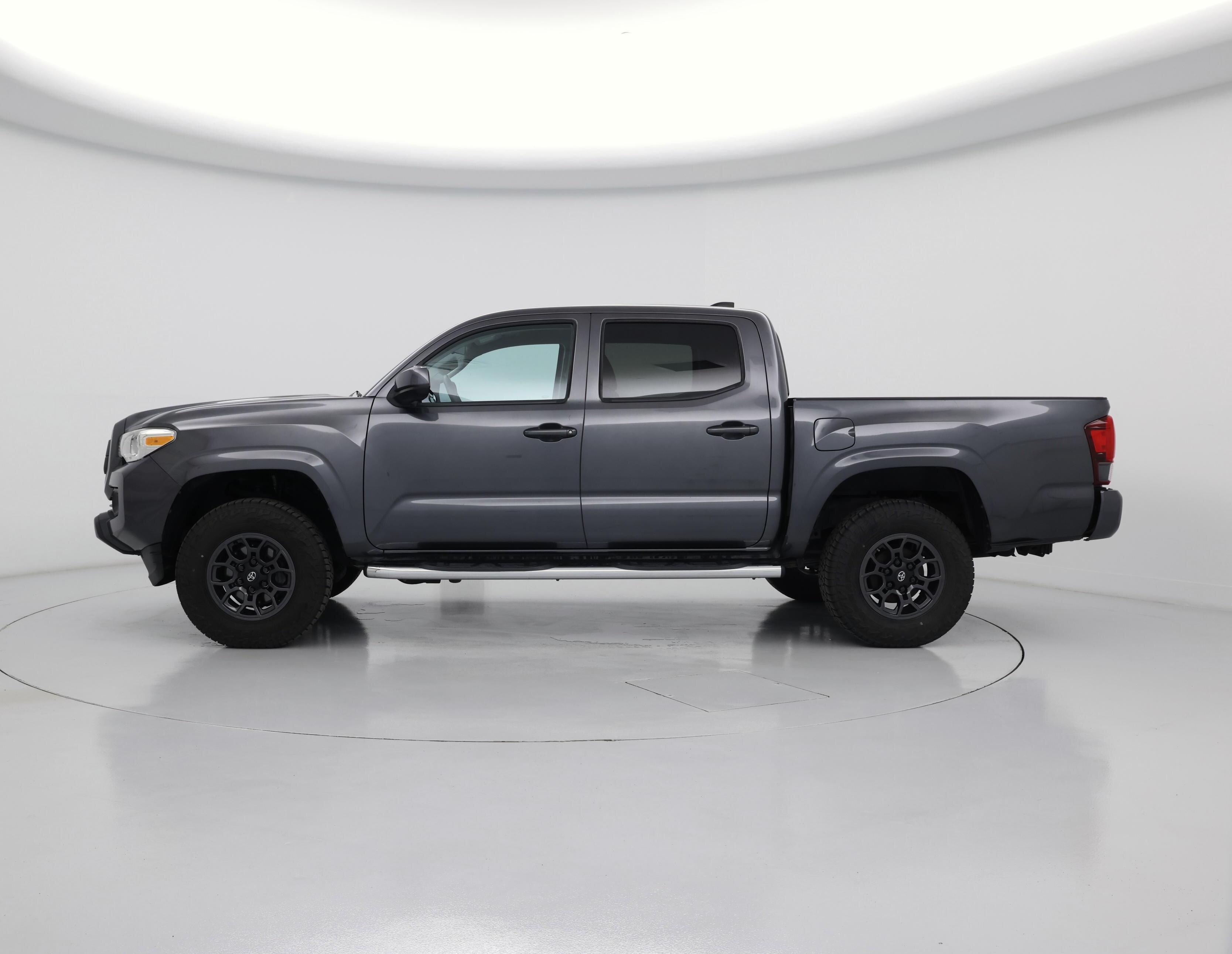 Thumbnail: 2020 Toyota Tacoma - 3