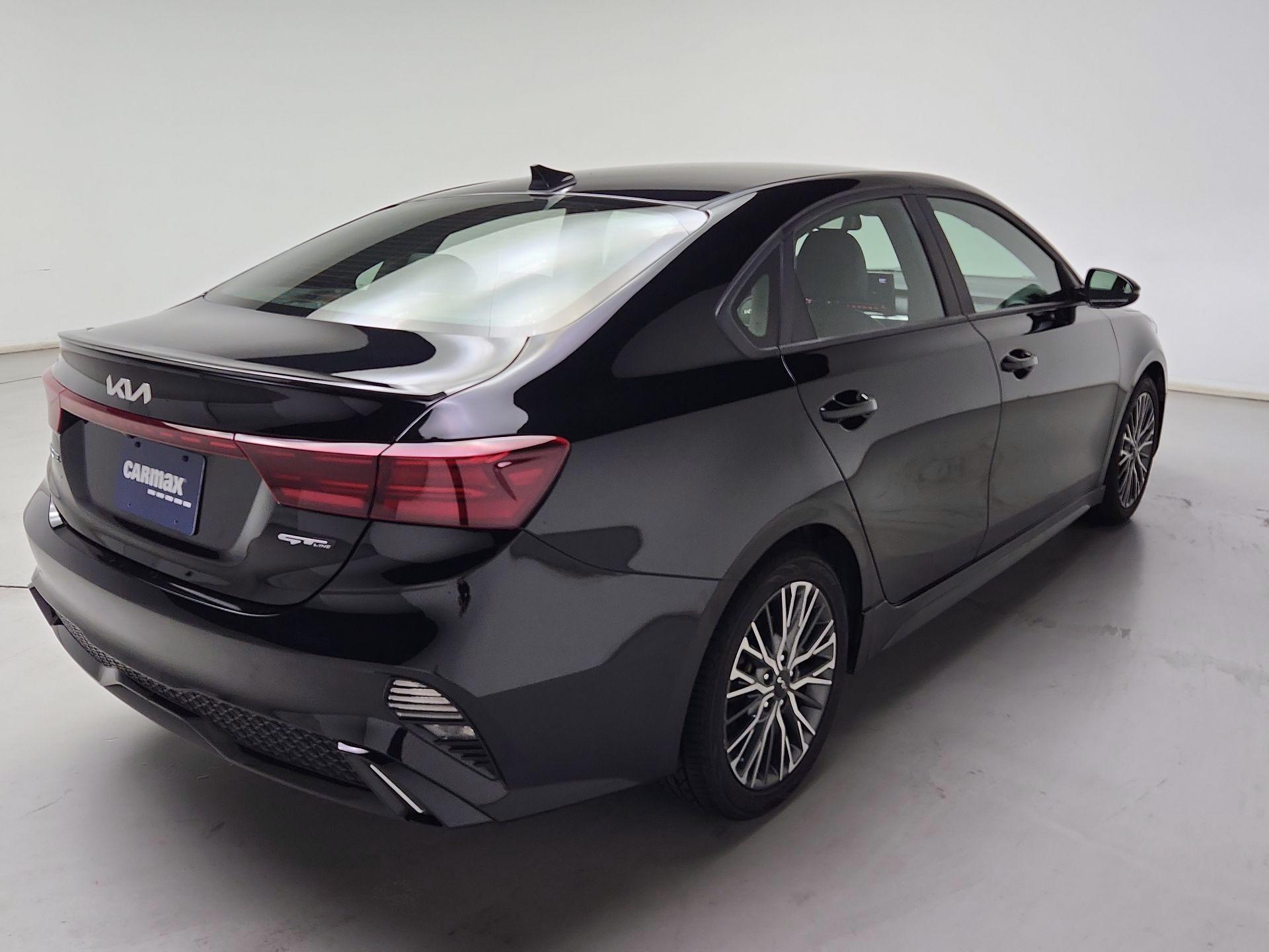 Thumbnail: 2022 Kia Forte - 5