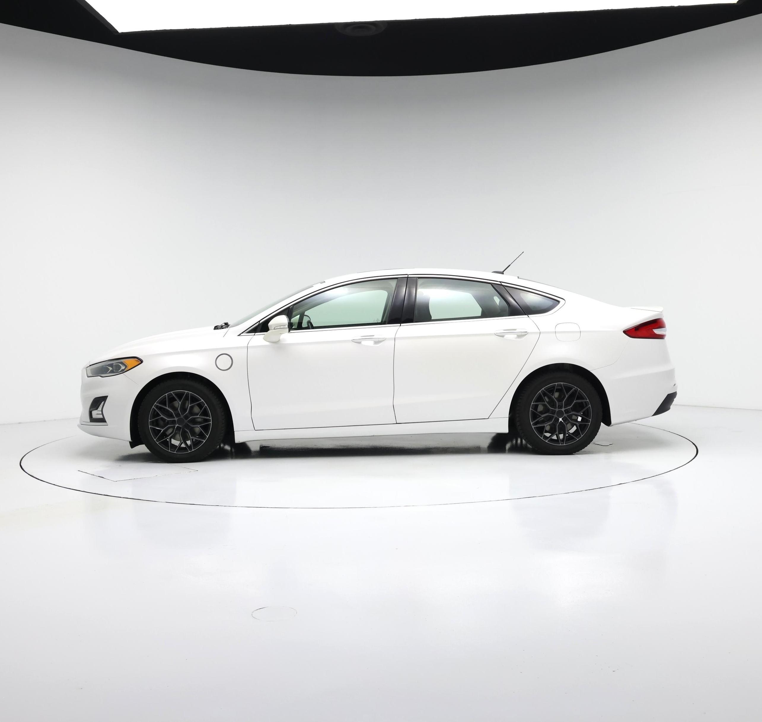 Thumbnail: 2019 Ford Fusion - 3