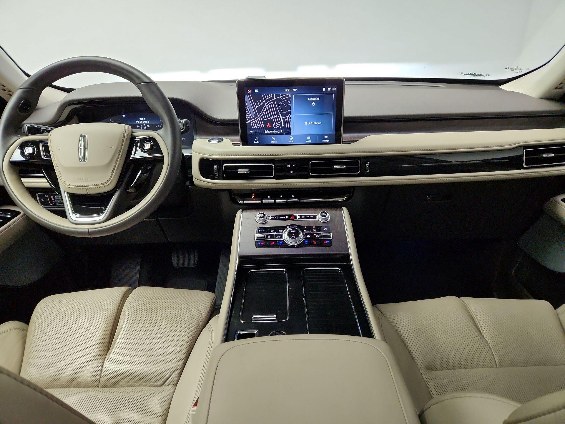 Thumbnail: 2020 Lincoln Aviator - 8