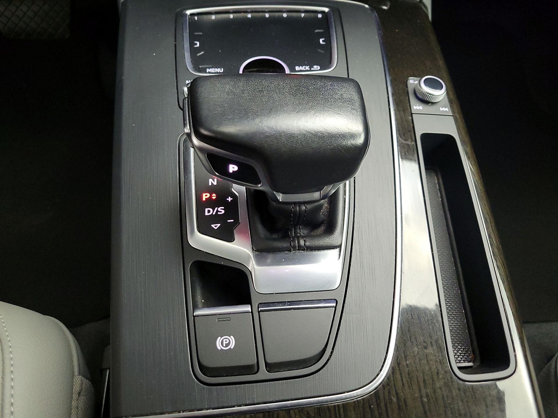 Thumbnail: 2018 Audi Q5 - 16