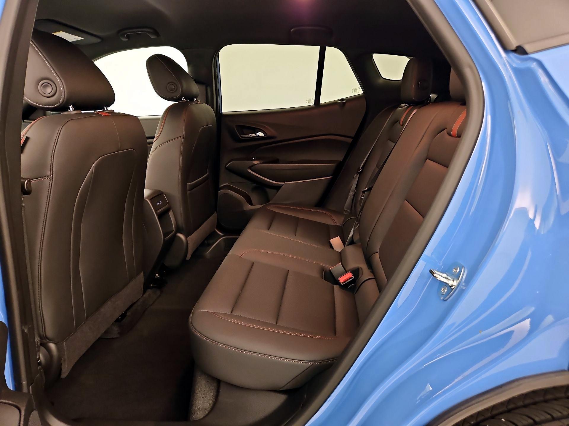 Thumbnail: 2024 Chevrolet Trax - 17
