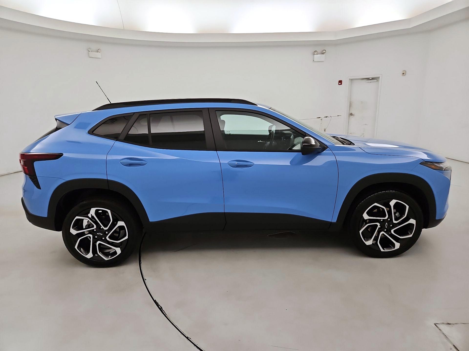 Thumbnail: 2024 Chevrolet Trax - 4
