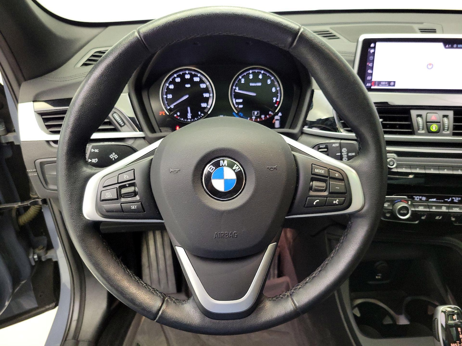 2022 BMW X1 28i - Photo 11