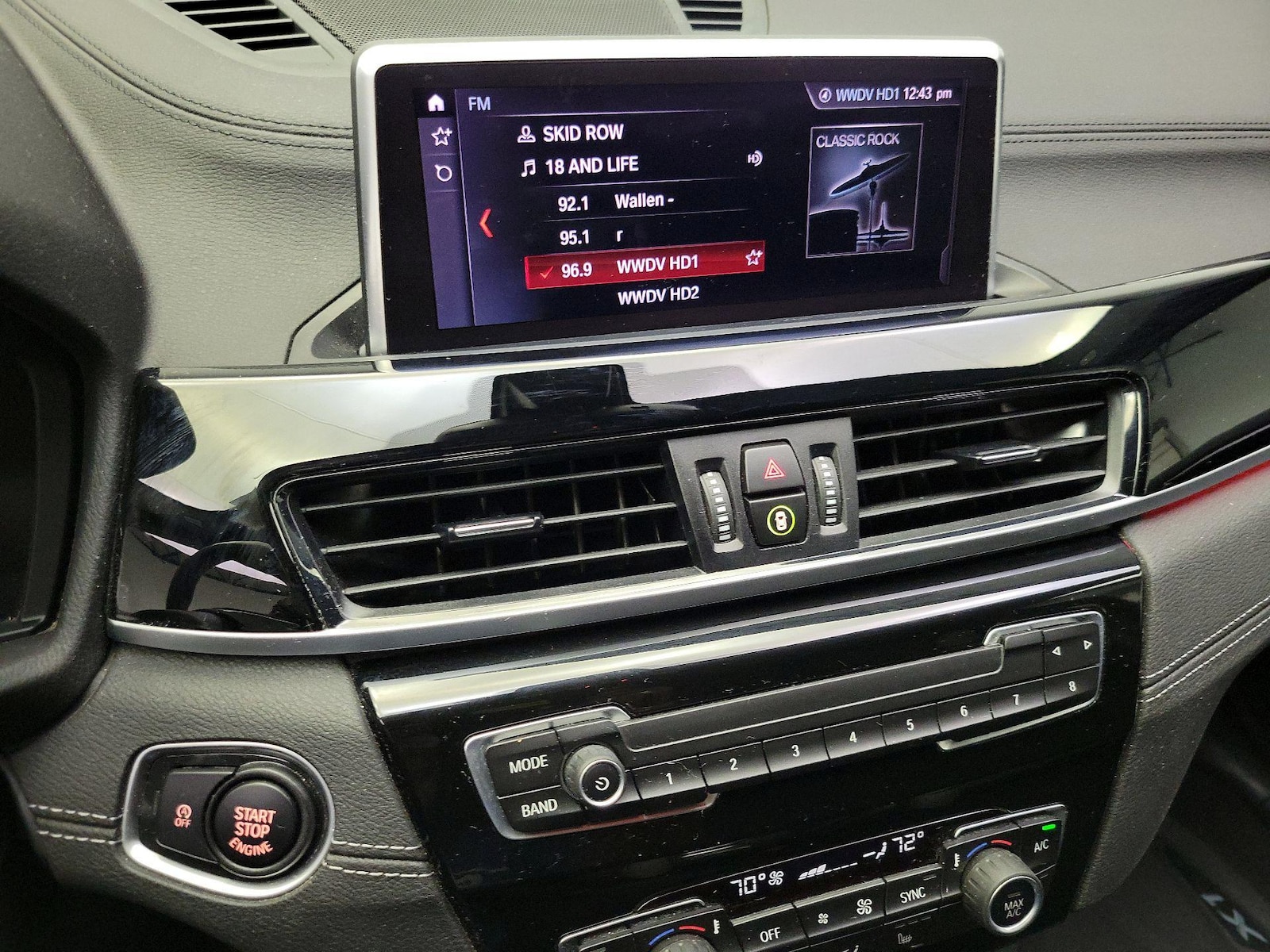 2022 BMW X1 28i - Photo 17