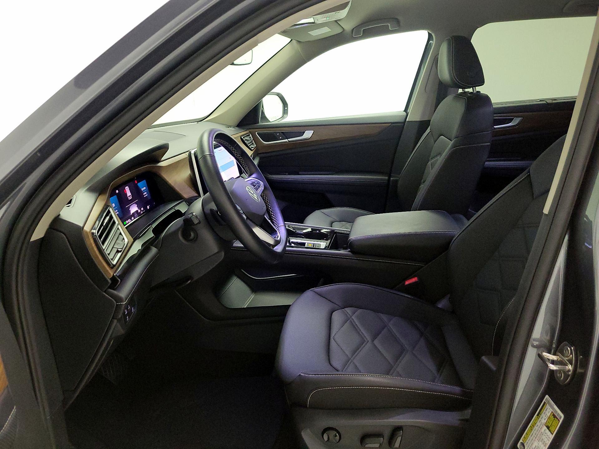 Thumbnail: 2025 Volkswagen Atlas - 11