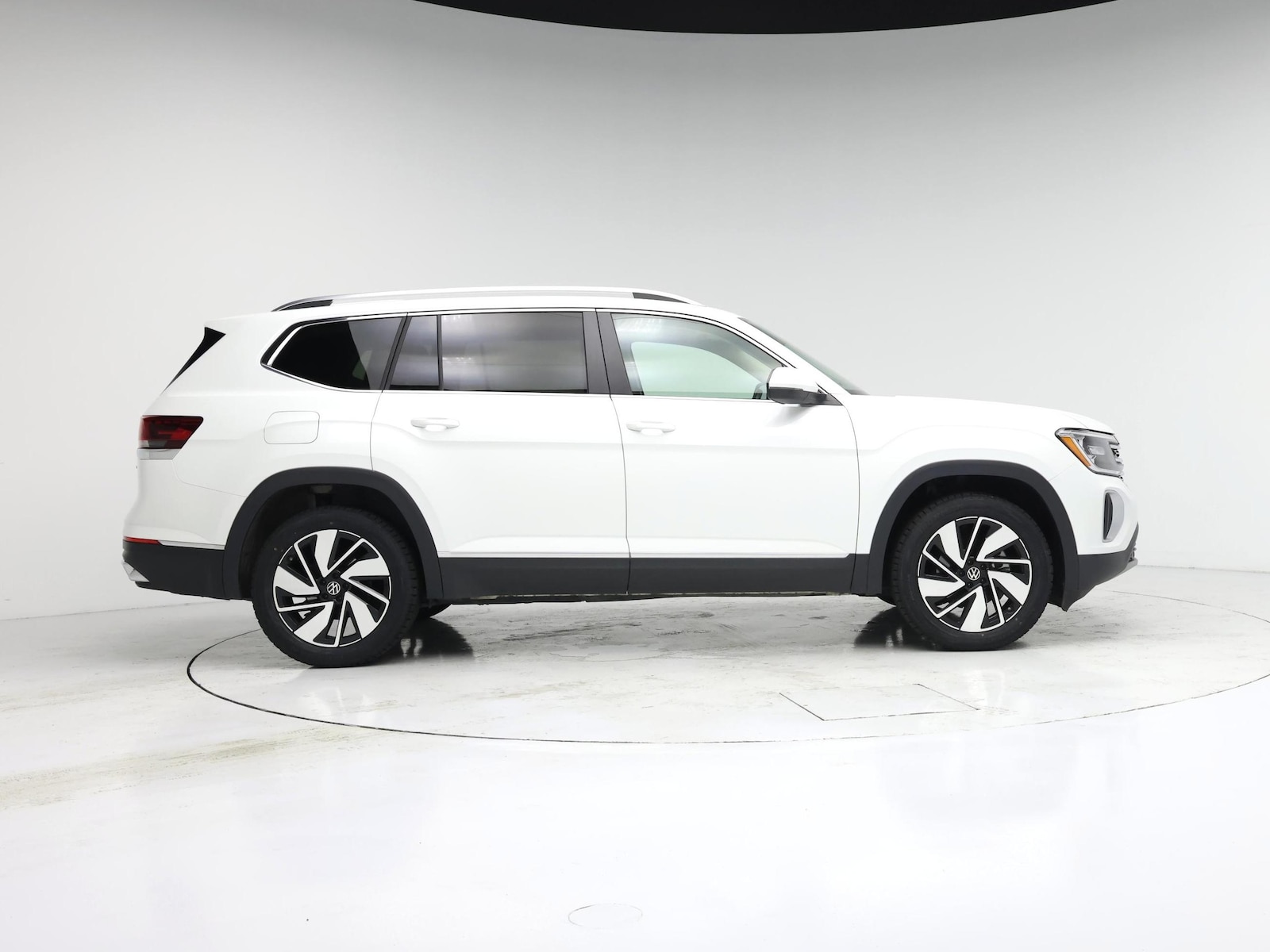 2025 Volkswagen Atlas SEL - Photo 8