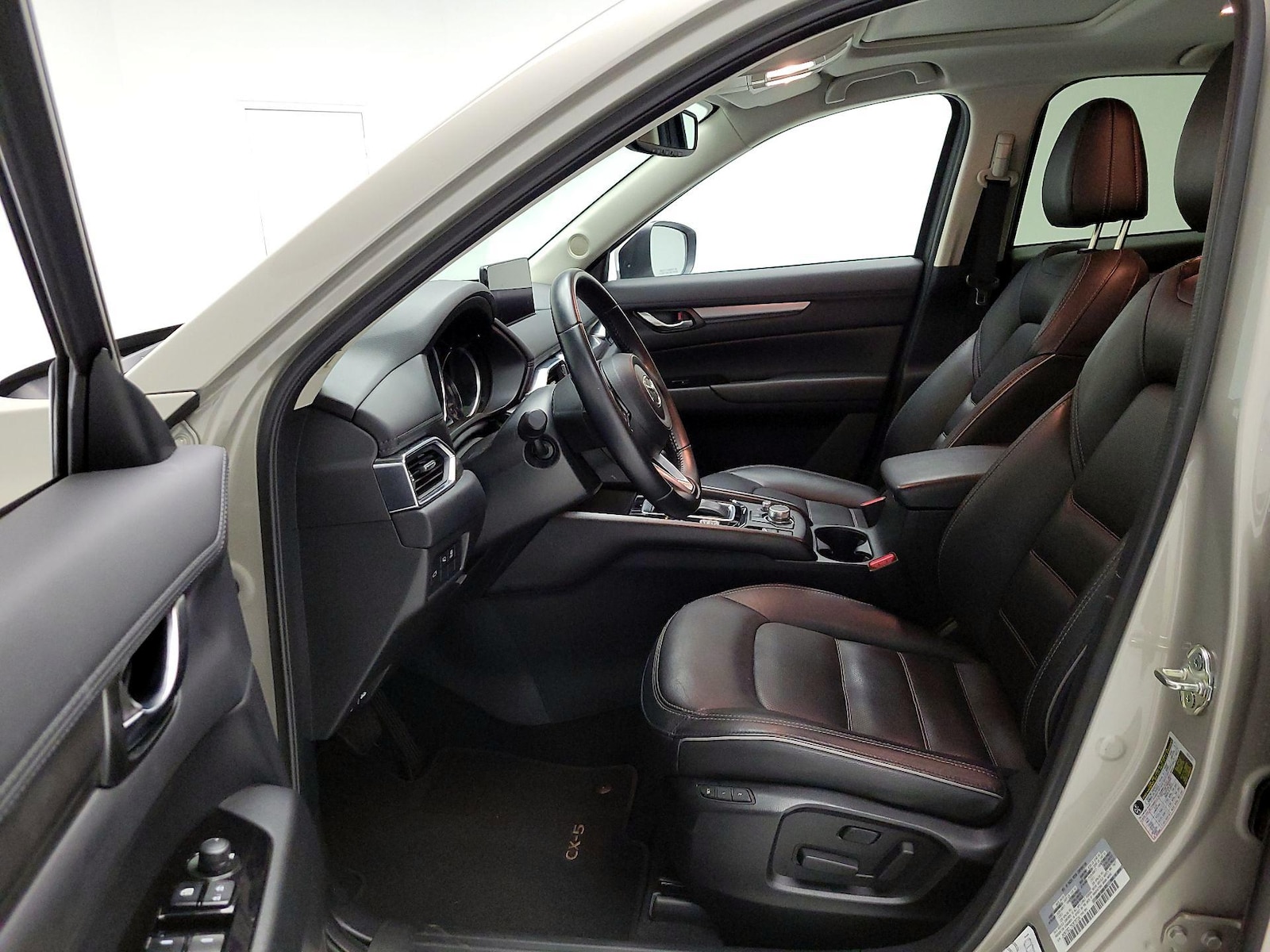 2025 Mazda CX-5 S Preferred package - Photo 12