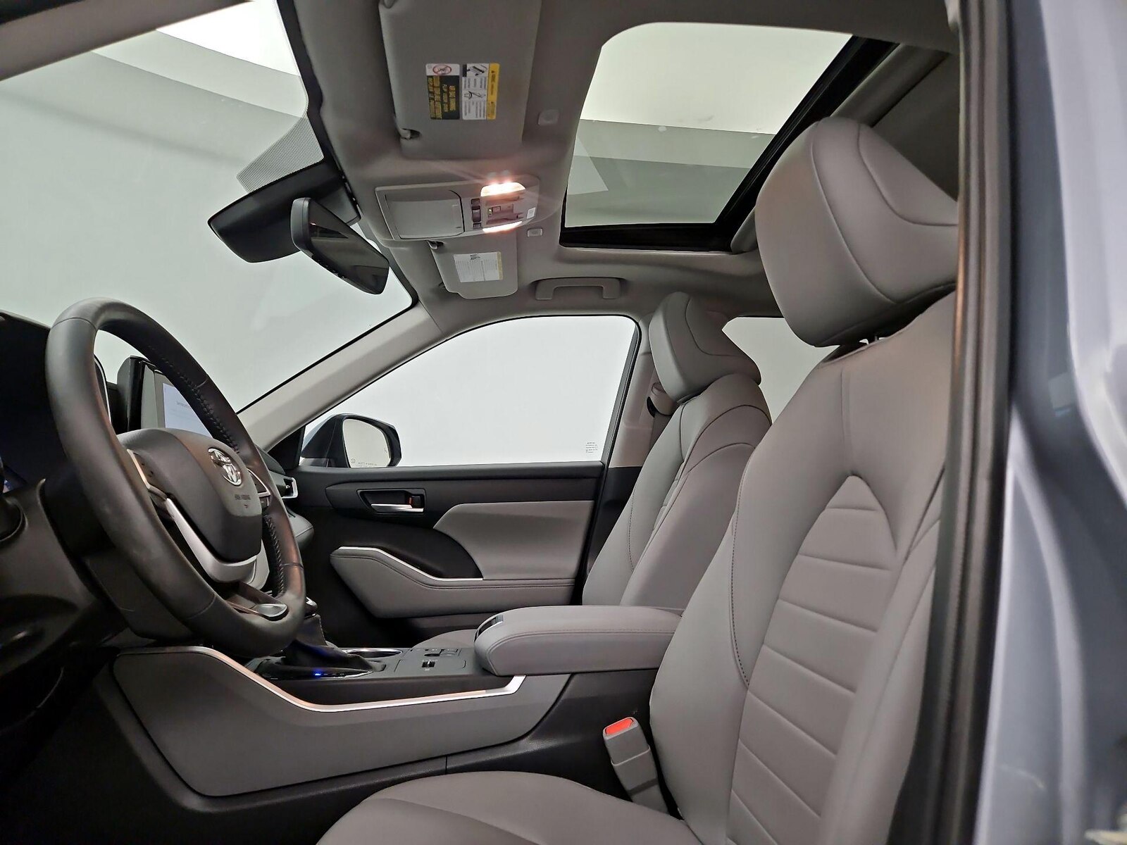 Sunroof(s) & Overhead Airbags