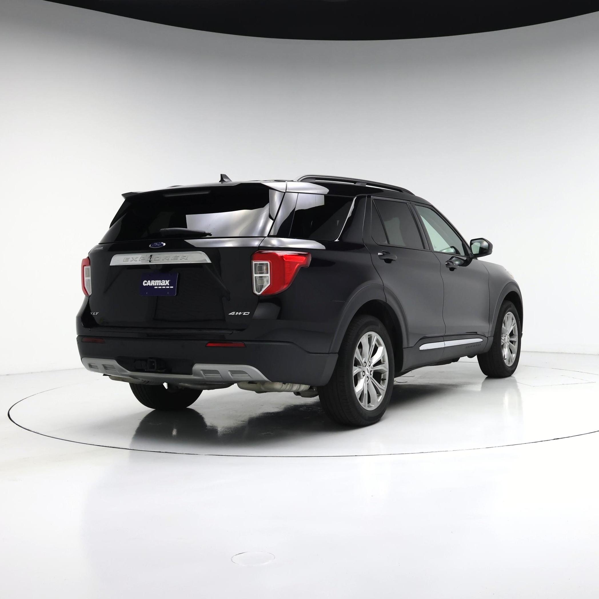 Thumbnail: 2023 Ford Explorer - 8