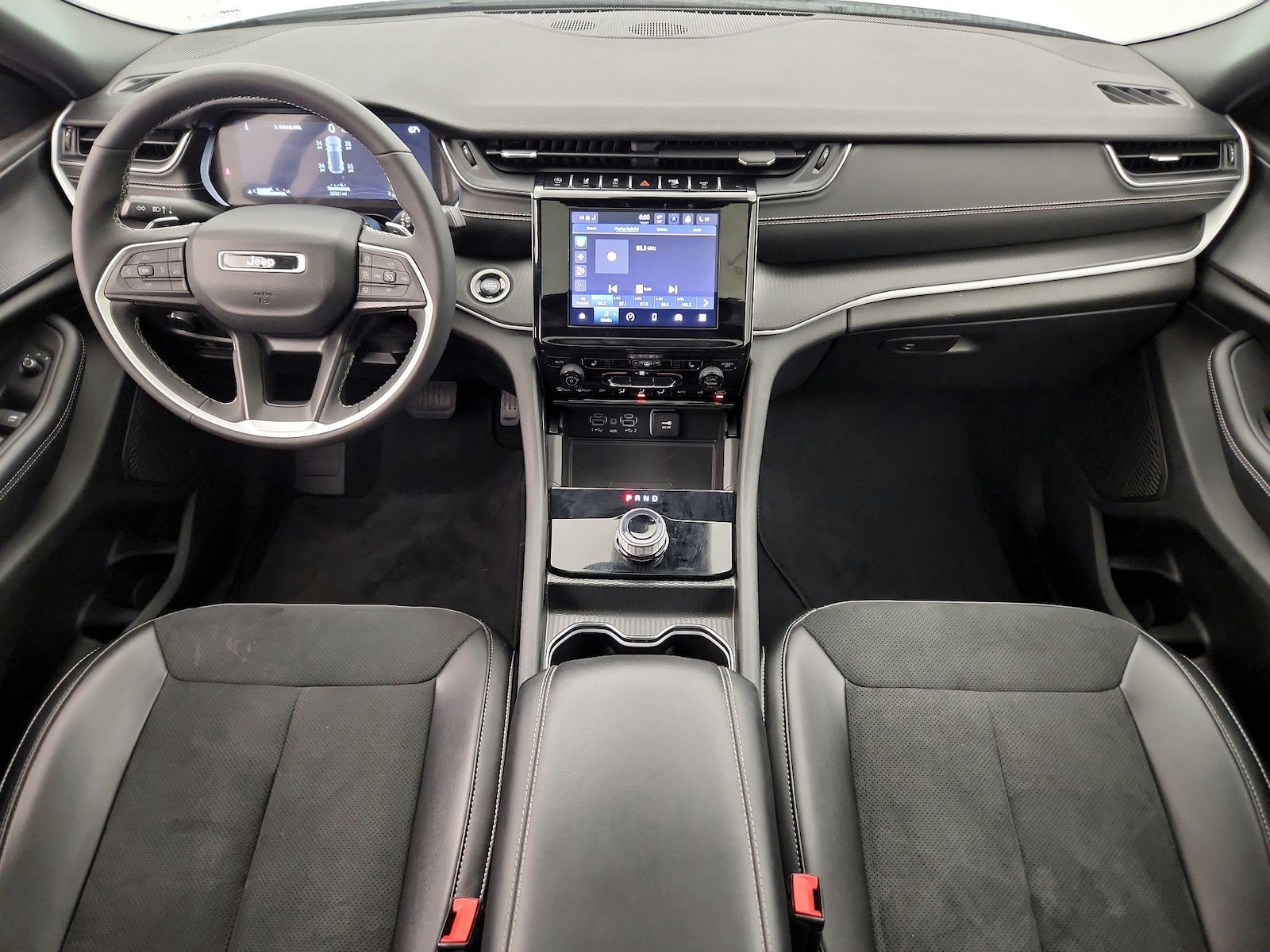 2024 Jeep Grand Cherokee Altitude - Photo 10