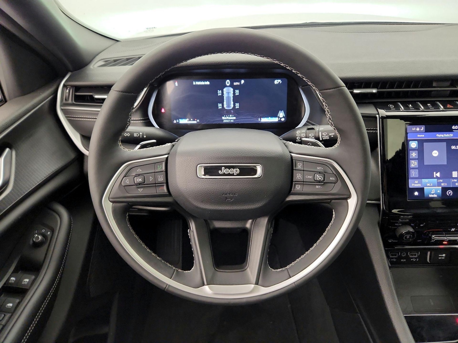 2024 Jeep Grand Cherokee Altitude - Photo 11