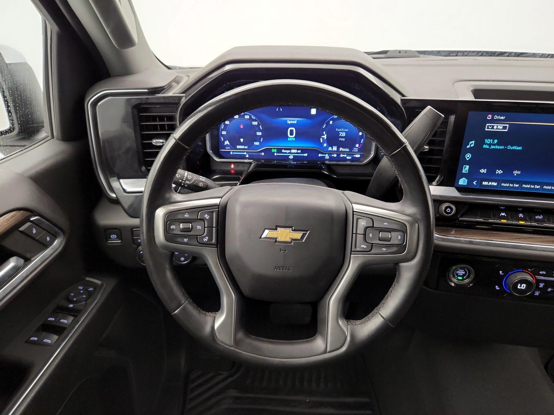 Thumbnail: 2023 Chevrolet Silverado 1500 - 10