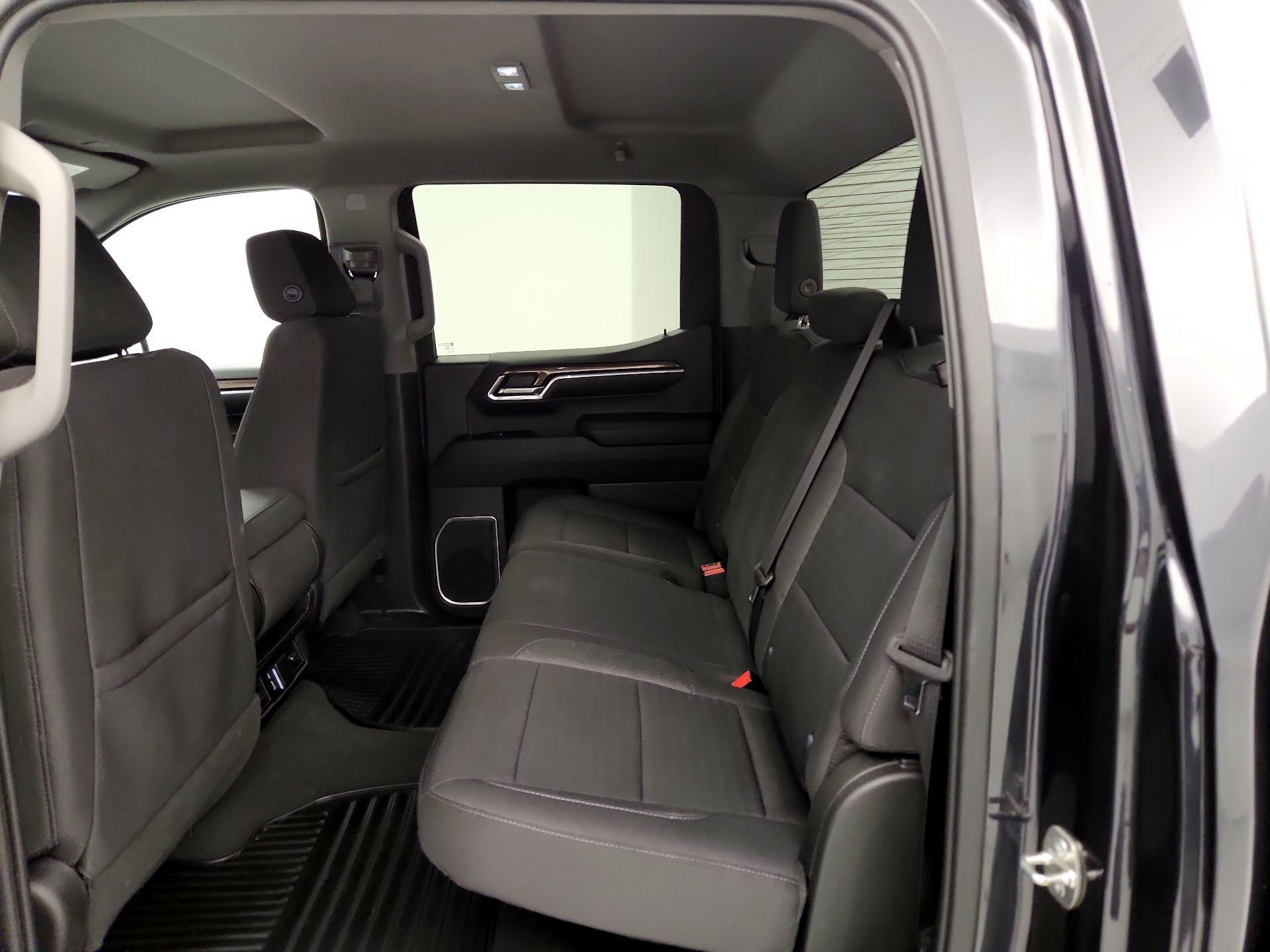 Thumbnail: 2023 Chevrolet Silverado 1500 - 19