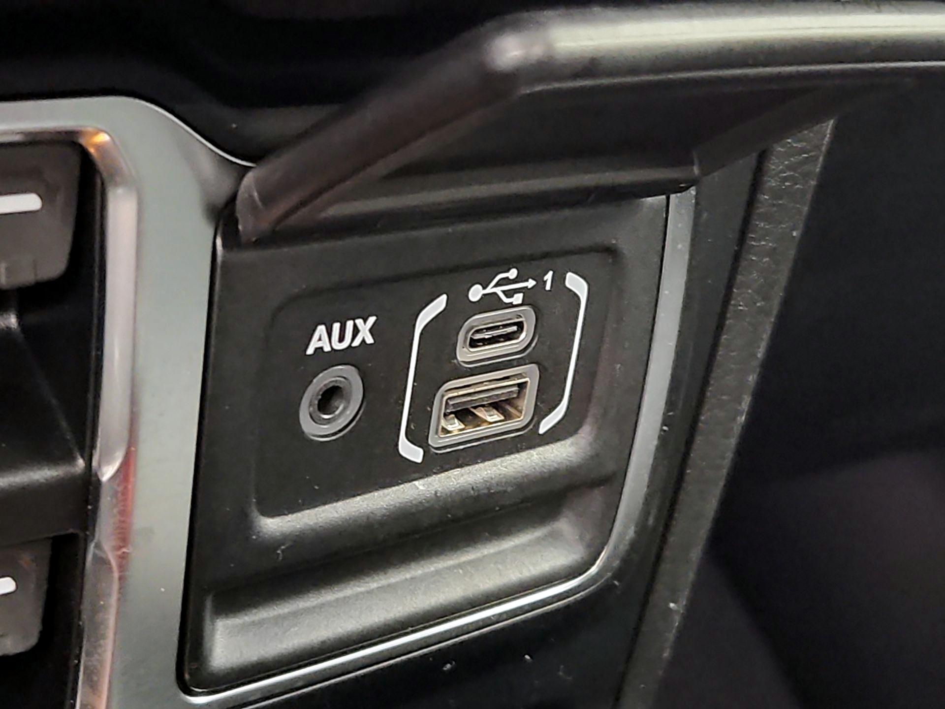 Thumbnail: 2024 Jeep Wrangler - 18