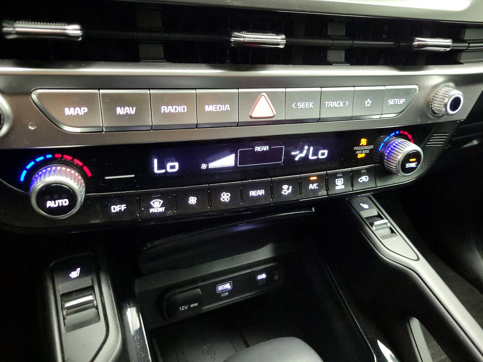 2025 Kia Telluride S - Photo 16
