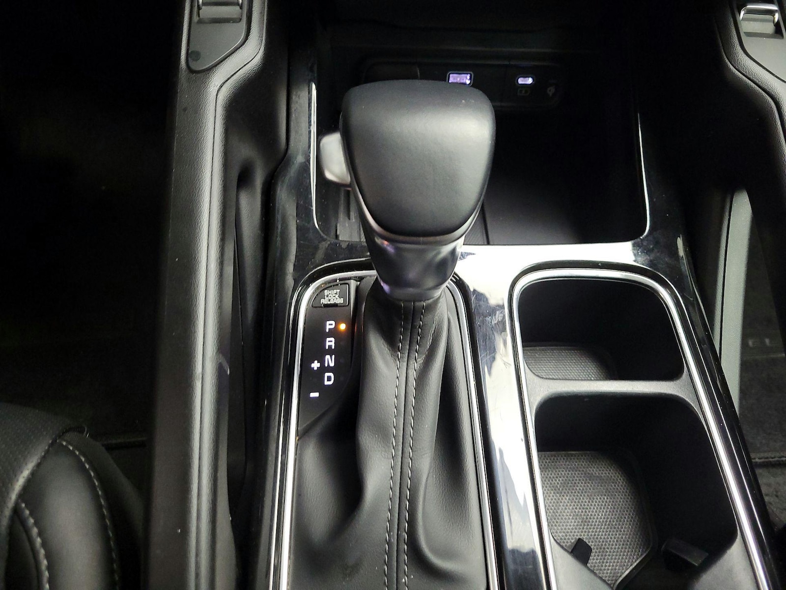 2025 Kia Telluride S - Photo 17